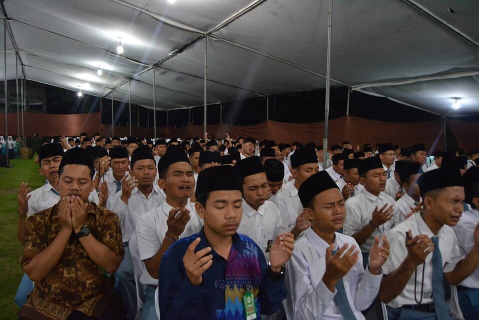 Pondok Pesantren Kedunglo: Warisan Keilmuan dan Spiritualitas dari Kediri